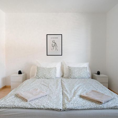 The Dante Villa Apartments Πράγα Εξωτερικό φωτογραφία