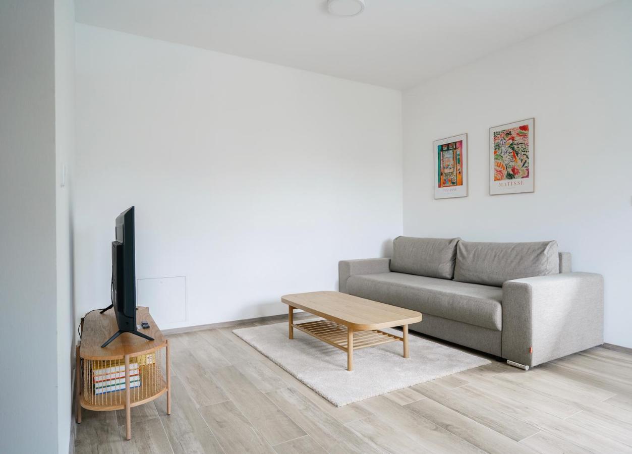 The Dante Villa Apartments Πράγα Εξωτερικό φωτογραφία
